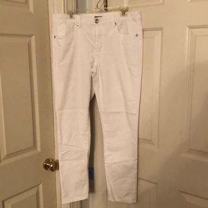 White light weight Venus jeans